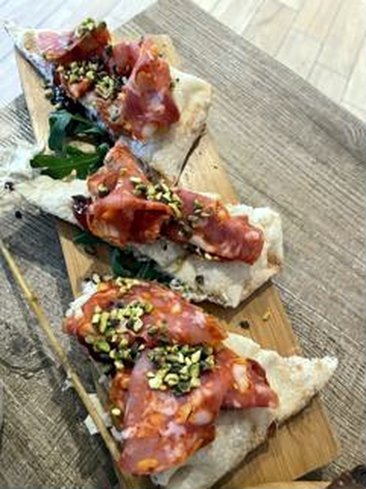 Bruschette preparate per l'aperitivo