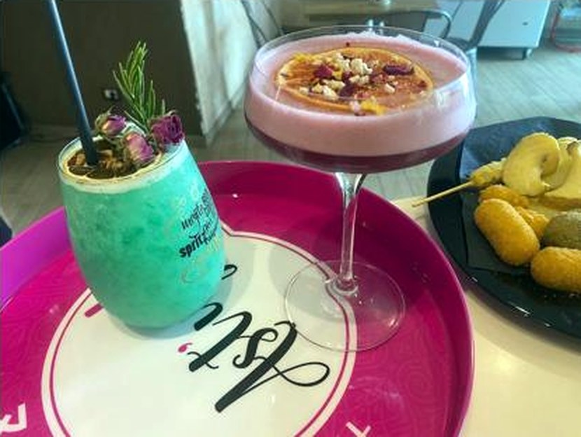 Due cocktail colorati